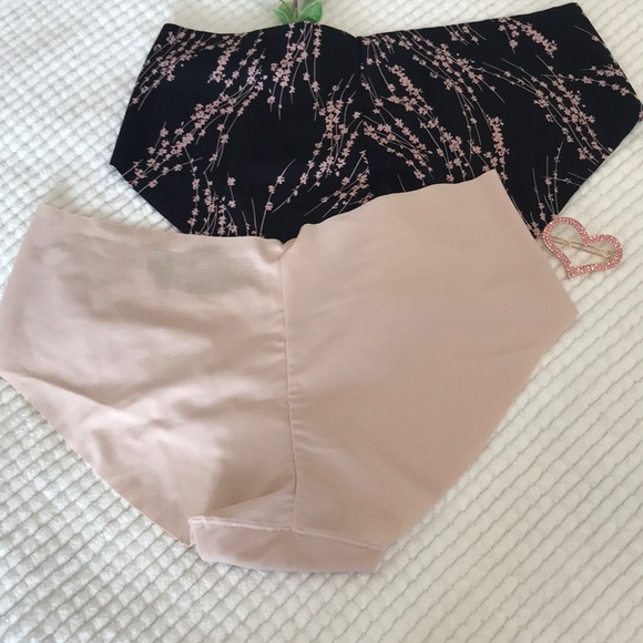Victoria secret panties - Picture 4 of 4